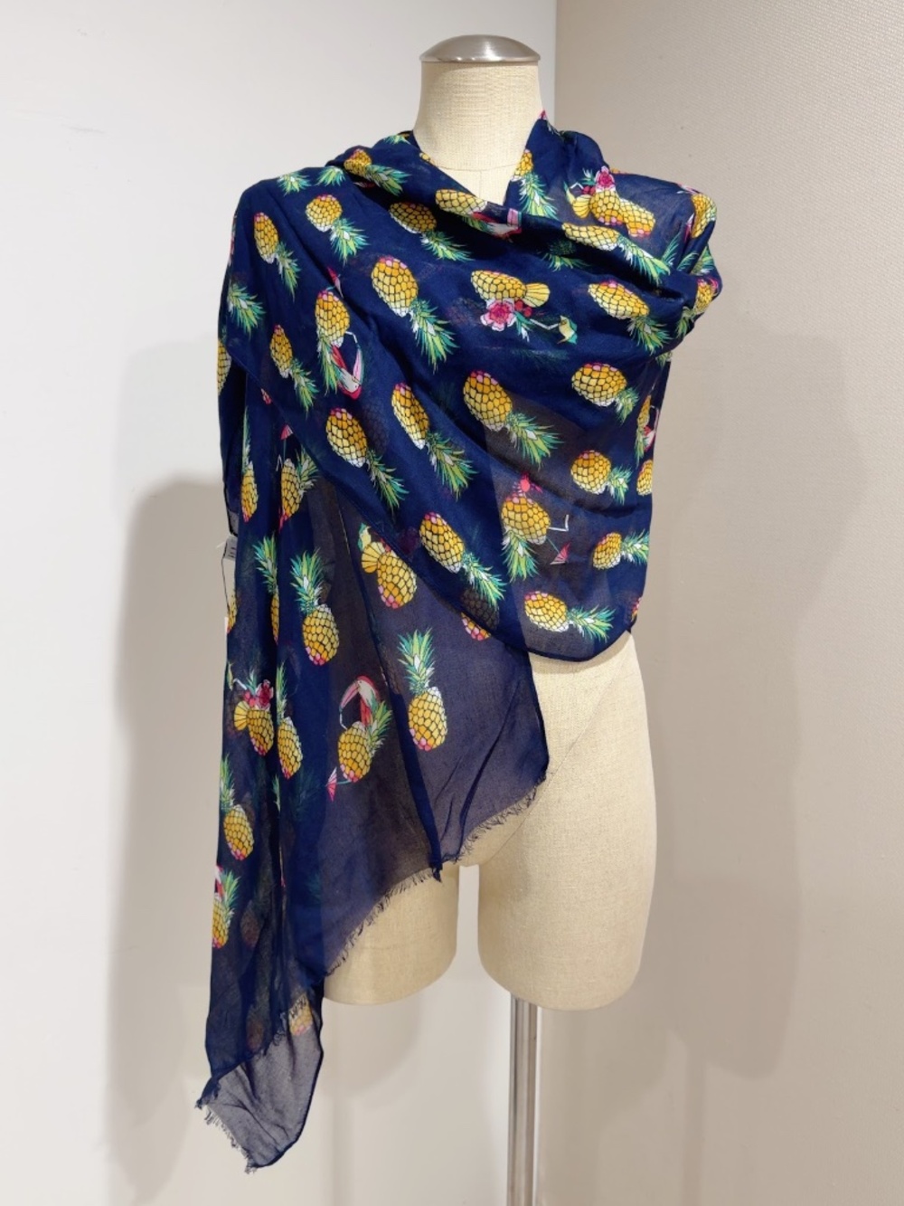 Vera Bradley Soft Fringe Scarf in Navy Blue "Toucan Party" Print With Pineapples